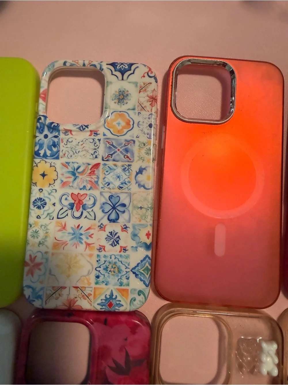 Slim Shock-Absorbent Phone Case - White & Neon Green